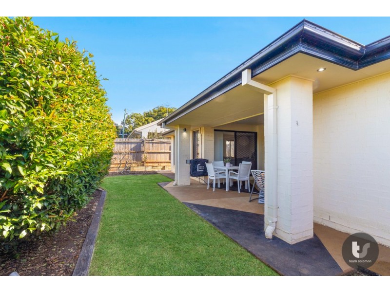 15 Caswell Crescent, Redland Bay QLD 4165
