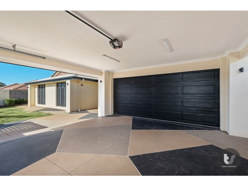 15 Caswell Crescent, Redland Bay QLD 4165