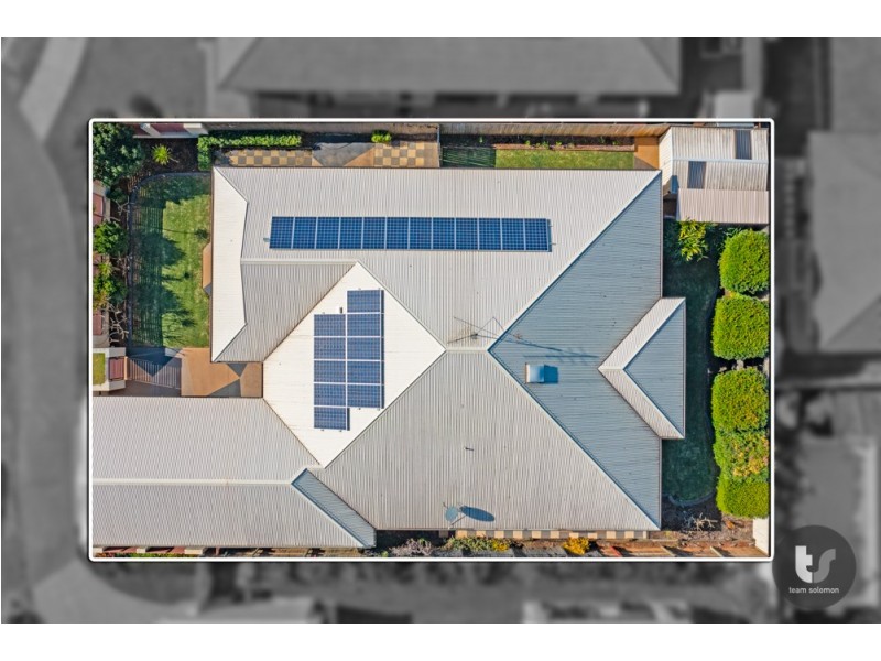 15 Caswell Crescent, Redland Bay QLD 4165