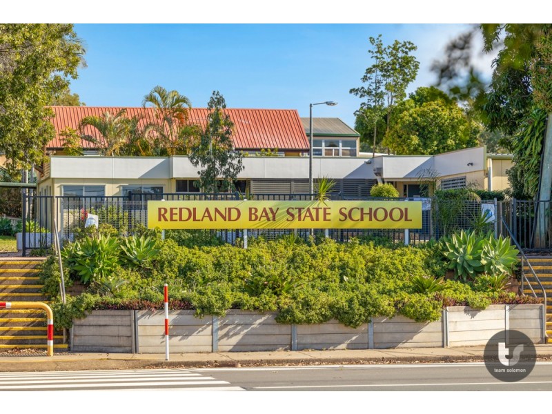 15 Caswell Crescent, Redland Bay QLD 4165
