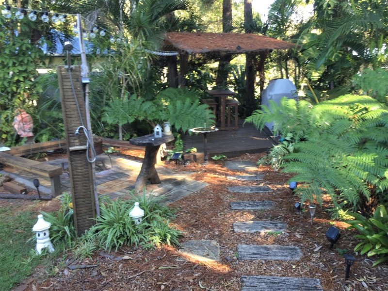 5 Merindah Street, Coochiemudlo Island QLD 4184