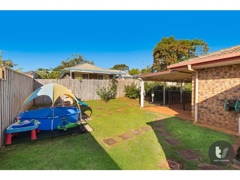 17 Falkirk Parade, Redland Bay QLD 4165