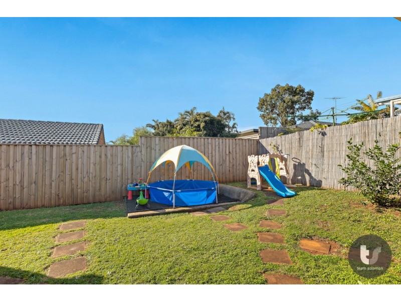 17 Falkirk Parade, Redland Bay QLD 4165