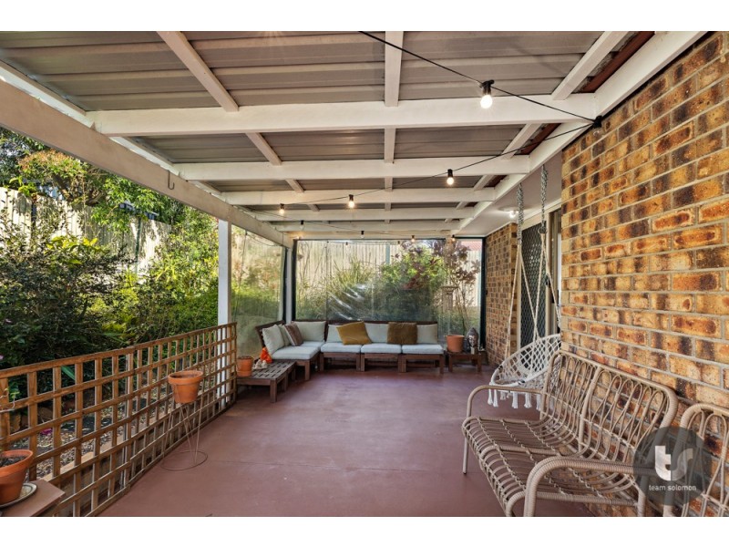 17 Falkirk Parade, Redland Bay QLD 4165