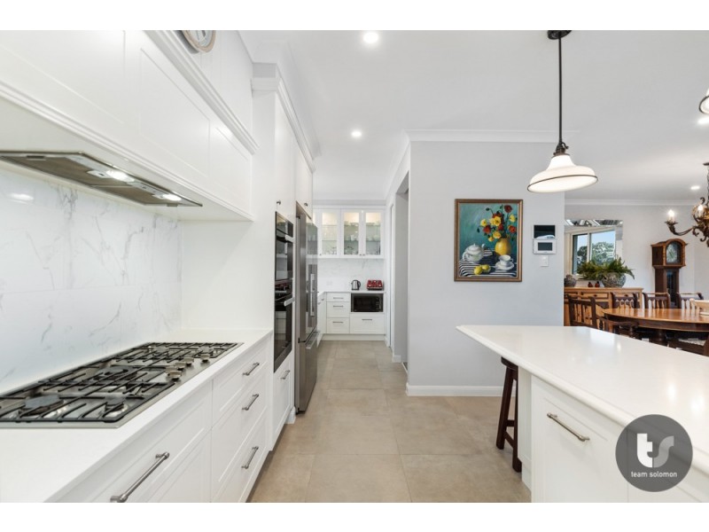 8 Cane Street, Redland Bay QLD 4165