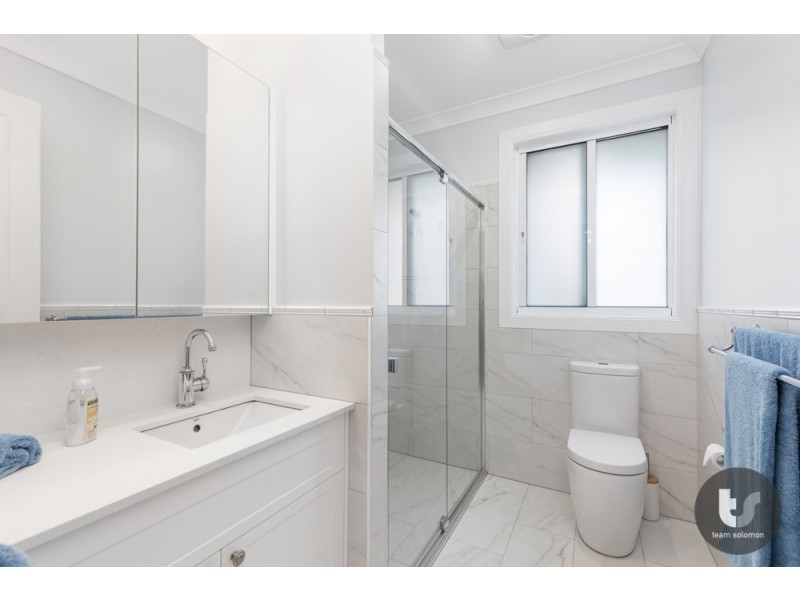 8 Cane Street, Redland Bay QLD 4165