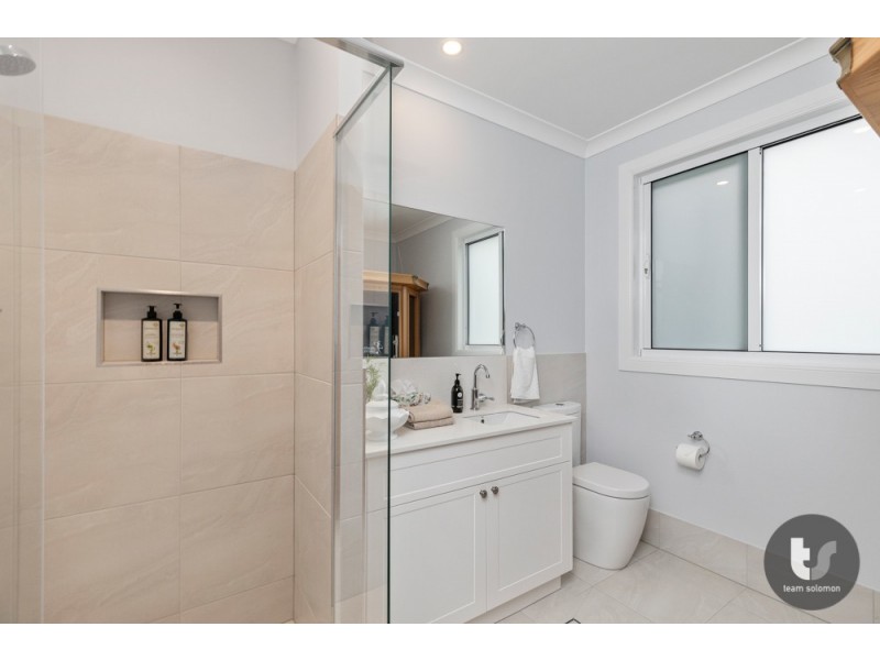 8 Cane Street, Redland Bay QLD 4165