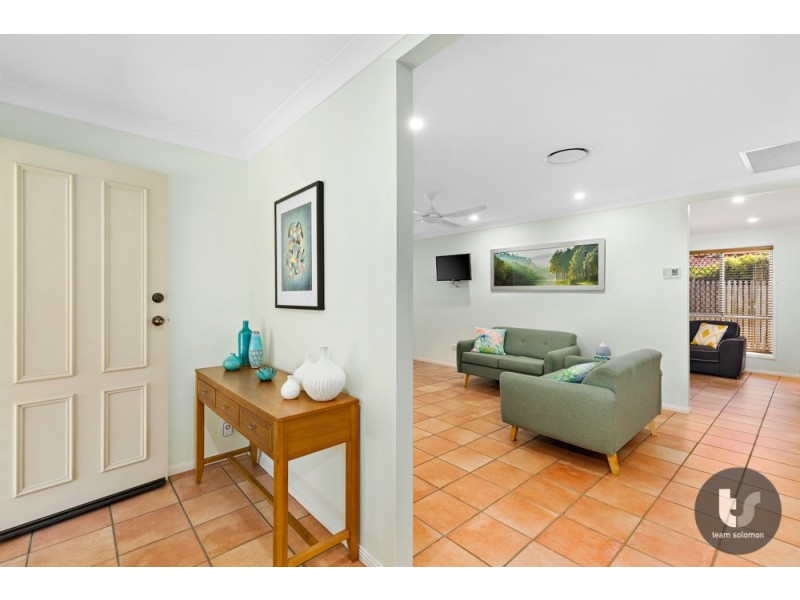 8 Laurance Court, Wellington Point QLD 4160