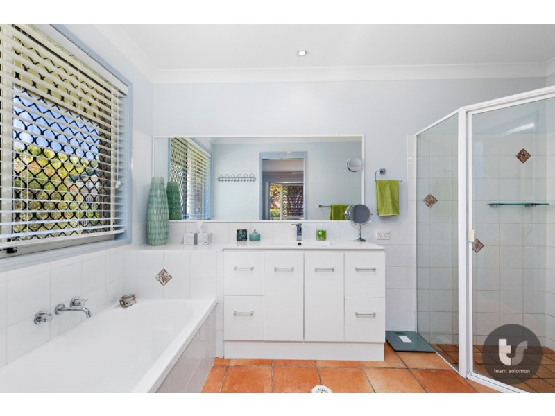 8 Laurance Court, Wellington Point QLD 4160