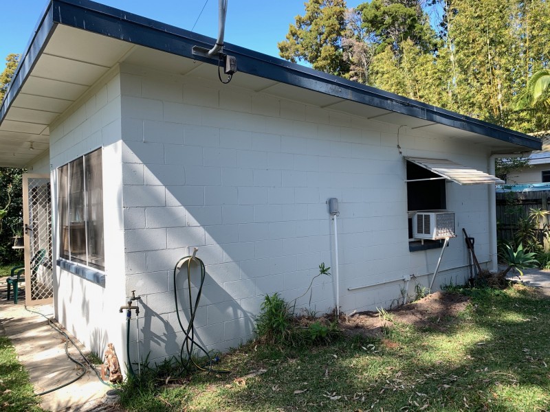 25 Phillips Street, Coochiemudlo Island QLD 4184