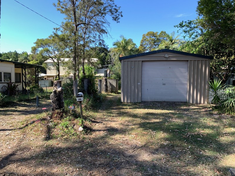 25 Phillips Street, Coochiemudlo Island QLD 4184