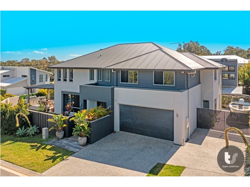 4 Paige Crescent, Wakerley QLD 4154