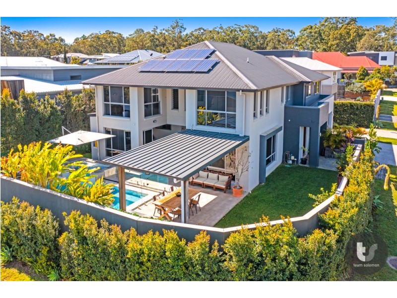 4 Paige Crescent, Wakerley QLD 4154