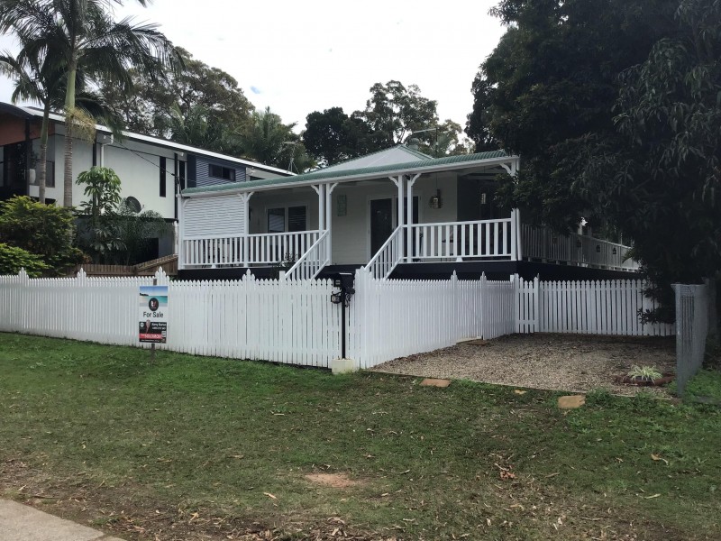 16 Carefree Street, Coochiemudlo Island QLD 4184