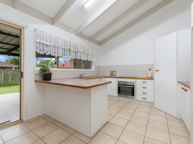 10 Caulfield Drive, Loganlea QLD 4131