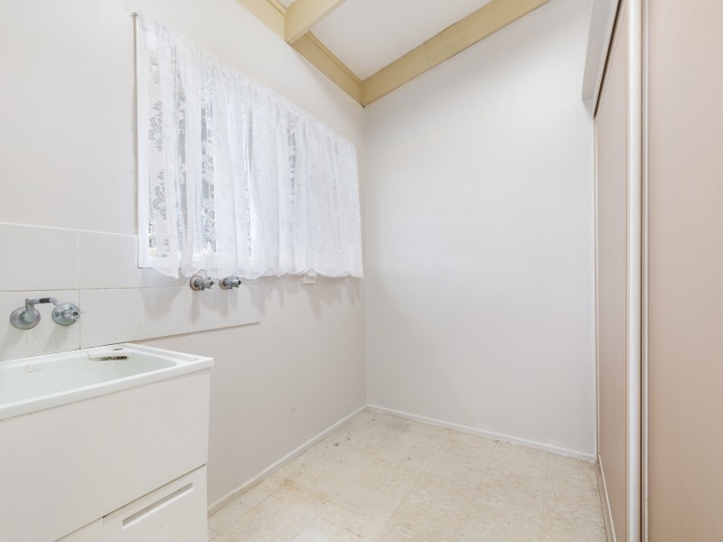 10 Caulfield Drive, Loganlea QLD 4131