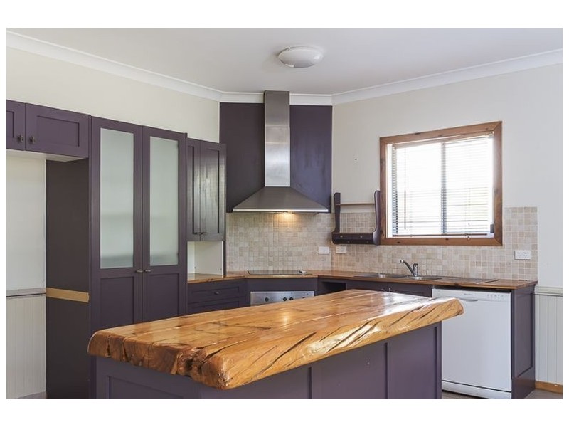 14 James Street, Coochiemudlo Island QLD 4184