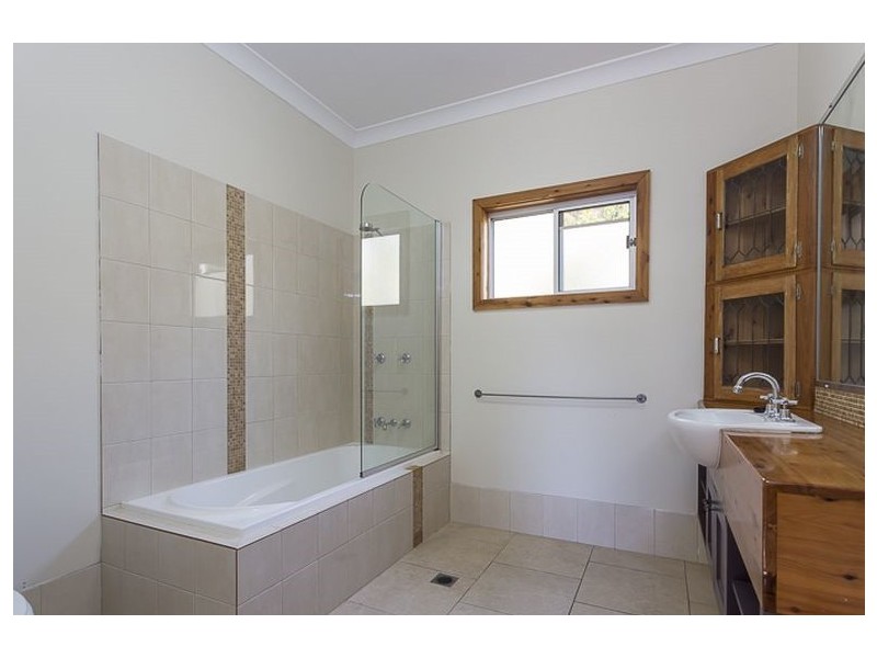 14 James Street, Coochiemudlo Island QLD 4184