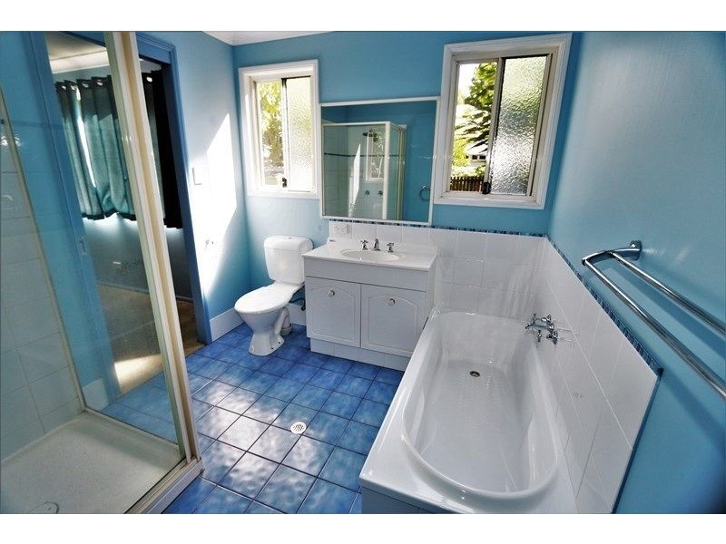 11 Marana Street, Coochiemudlo Island QLD 4184