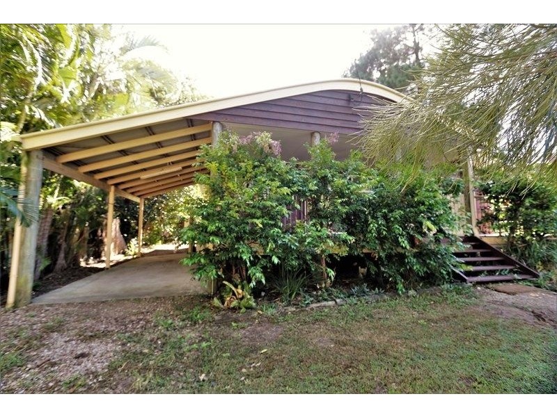 11 Marana Street, Coochiemudlo Island QLD 4184
