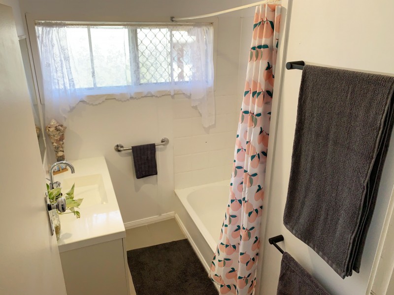 5 May Street, Leichhardt QLD 4305