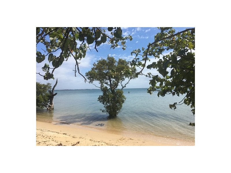 Coochiemudlo Island QLD 4184