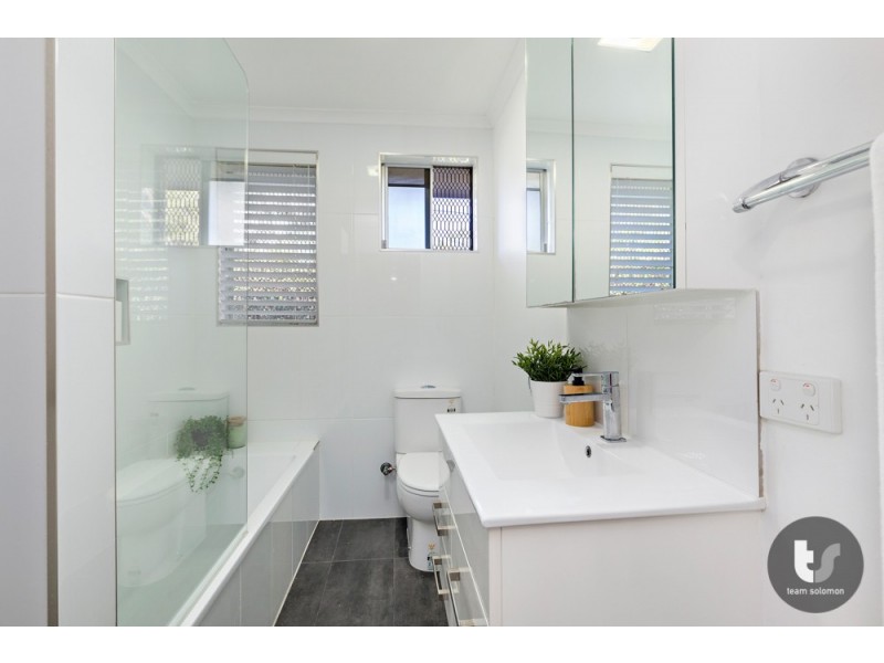 16 Rosella Street, Wellington Point QLD 4160