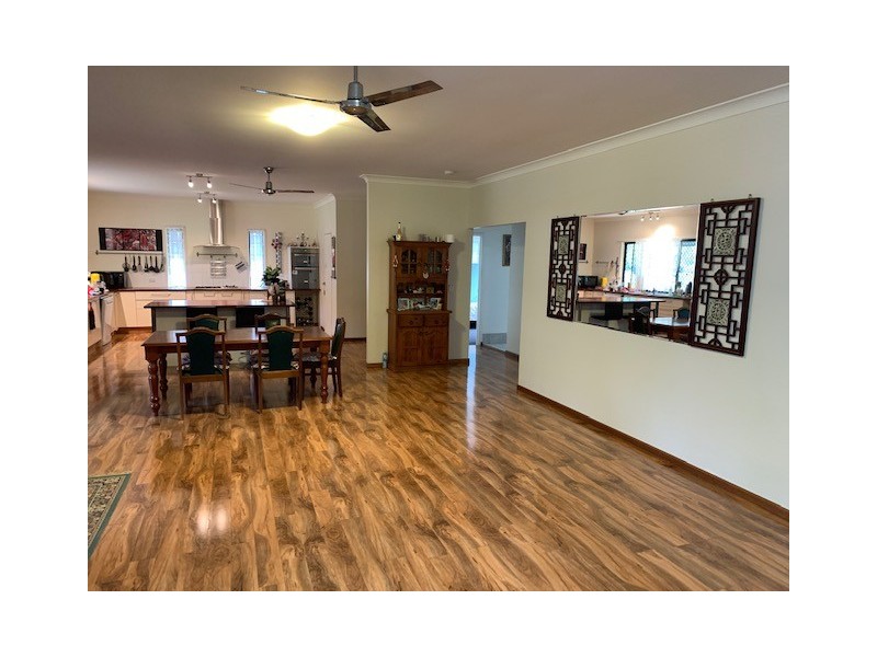 12 Marroo Street, Coochiemudlo Island QLD 4184