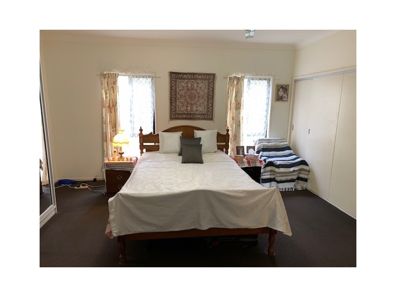 12 Marroo Street, Coochiemudlo Island QLD 4184