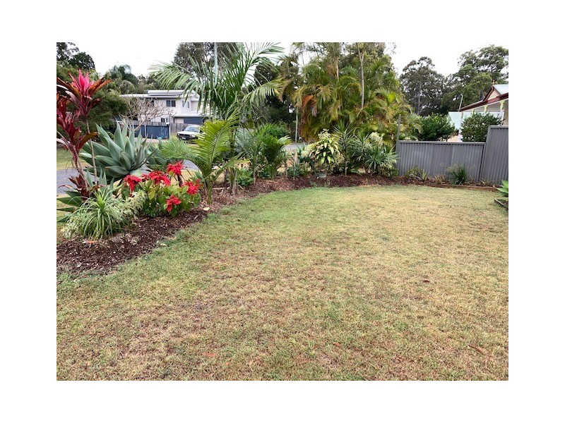 12 Marroo Street, Coochiemudlo Island QLD 4184