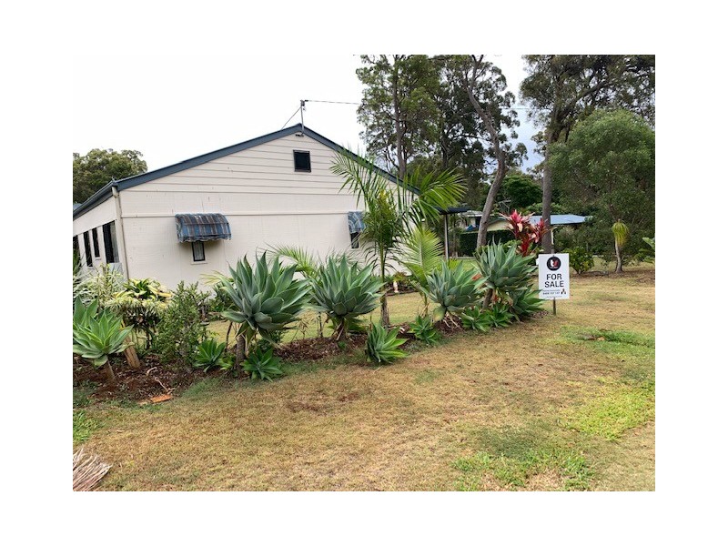 12 Marroo Street, Coochiemudlo Island QLD 4184