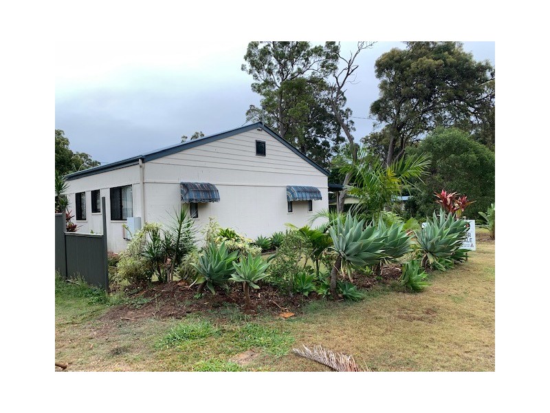 12 Marroo Street, Coochiemudlo Island QLD 4184