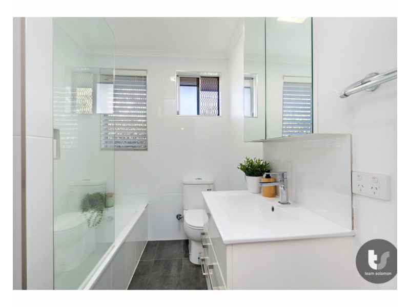 16 Rosella Street, Wellington Point QLD 4160