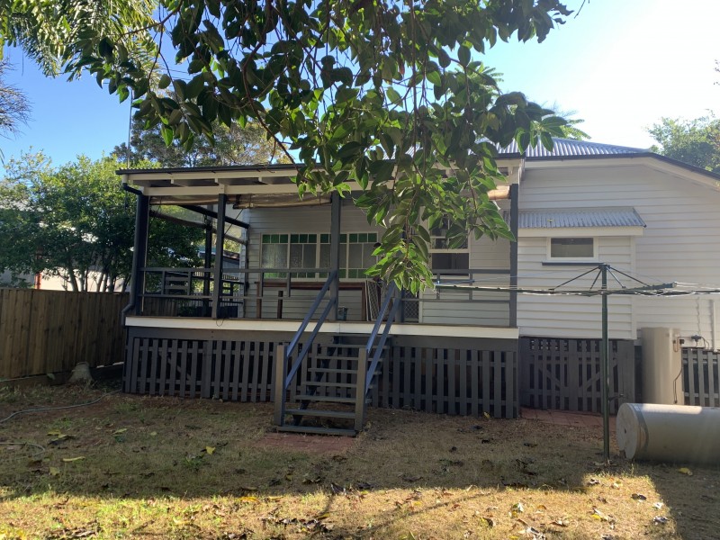 17 Kingfisher Street, Coochiemudlo Island QLD 4184