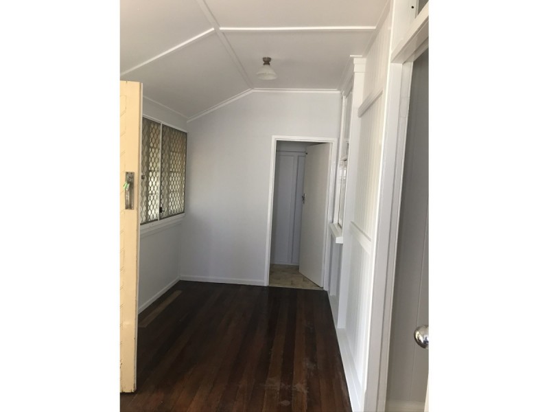 17 Kingfisher Street, Coochiemudlo Island QLD 4184