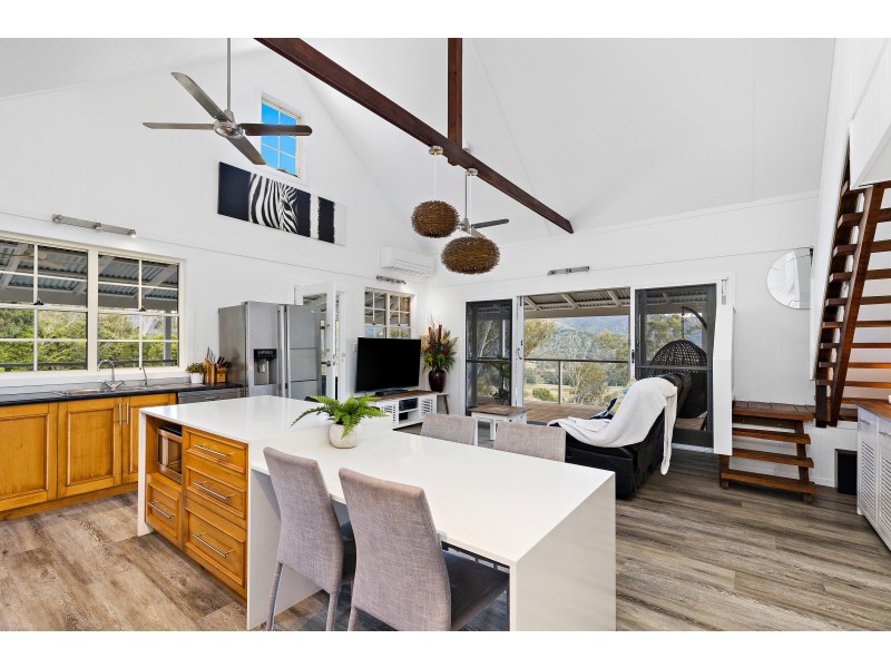 189 Shaws Pocket Road, Luscombe QLD 4207