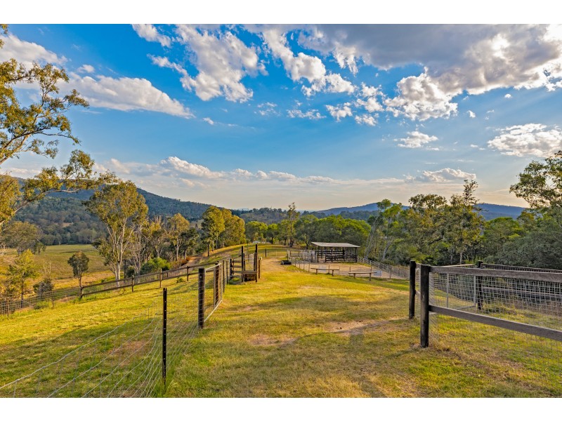 189 Shaws Pocket Road, Luscombe QLD 4207
