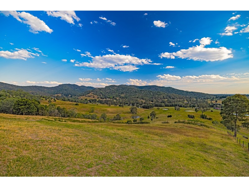 189 Shaws Pocket Road, Luscombe QLD 4207