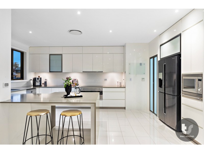 House 2 – 1 Bay Street, Redland Bay QLD 4165