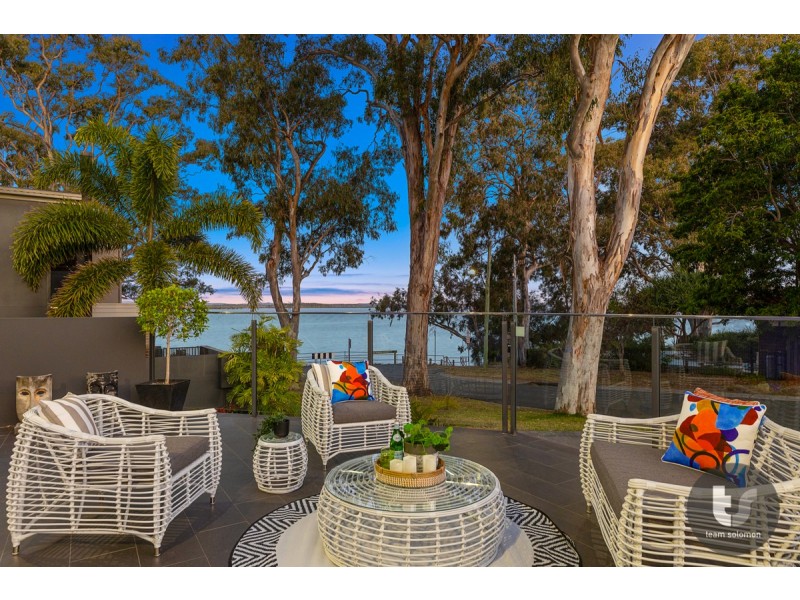 House 2 – 1 Bay Street, Redland Bay QLD 4165