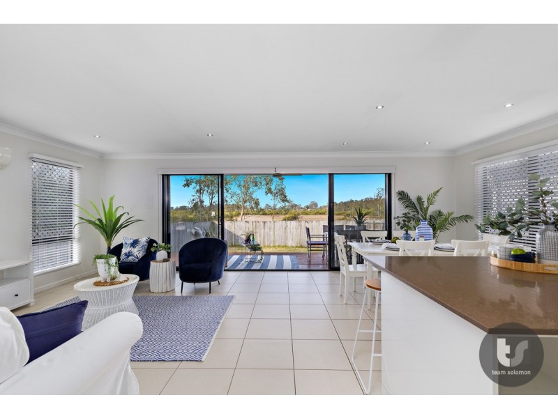 61 Ferry Road, Thorneside QLD 4158