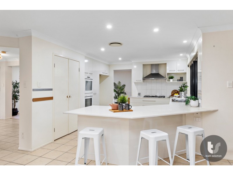 3 Marcel Place, Wellington Point QLD 4160