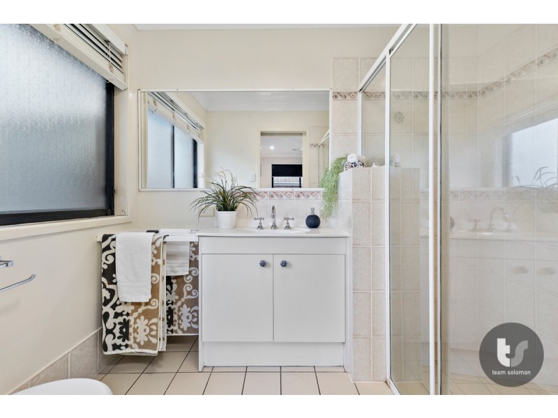 3 Marcel Place, Wellington Point QLD 4160