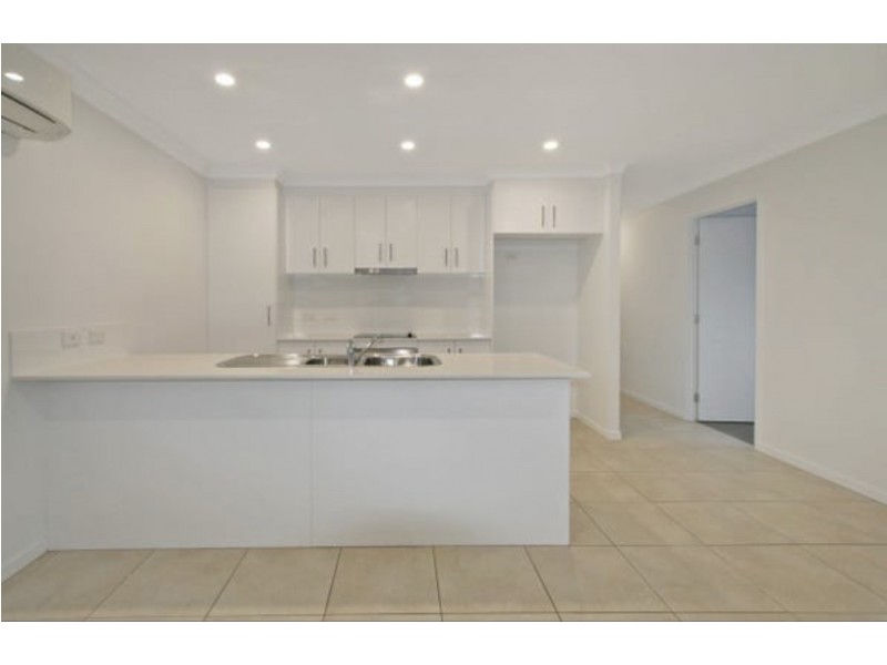 30 Crewes Crs, Redbank Plains QLD 4301