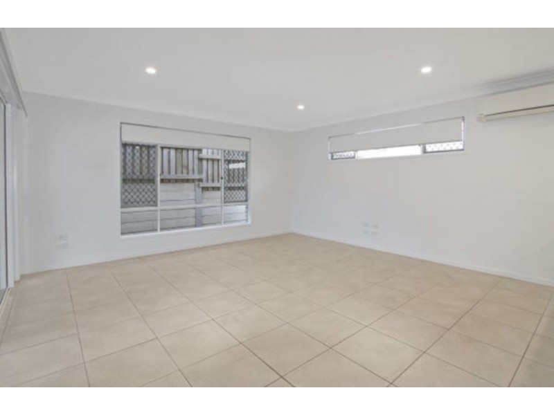 30 Crewes Crs, Redbank Plains QLD 4301