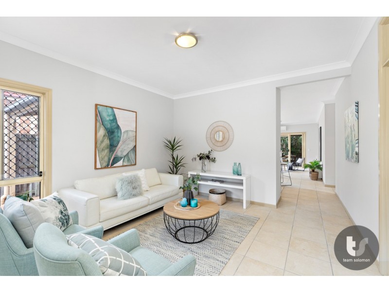 18 Hannam Crescent, Forest Lake QLD 4078