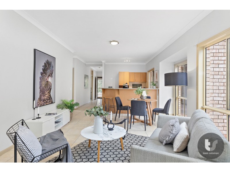 18 Hannam Crescent, Forest Lake QLD 4078