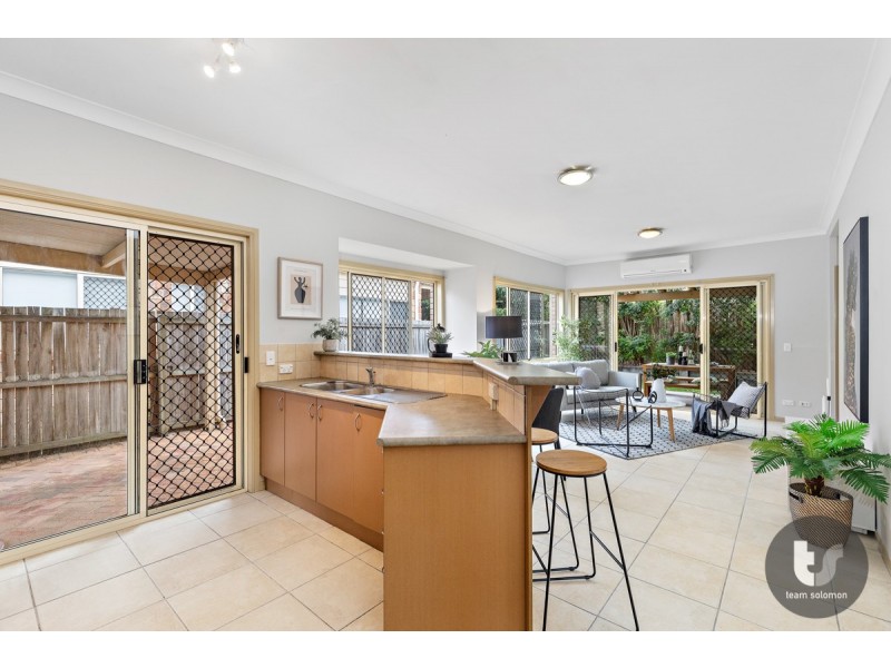 18 Hannam Crescent, Forest Lake QLD 4078