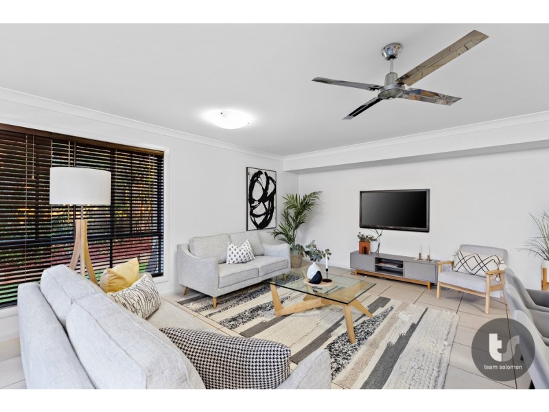 32 Bedarra Street, Redland Bay QLD 4165