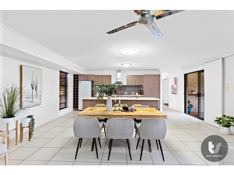 32 Bedarra Street, Redland Bay QLD 4165